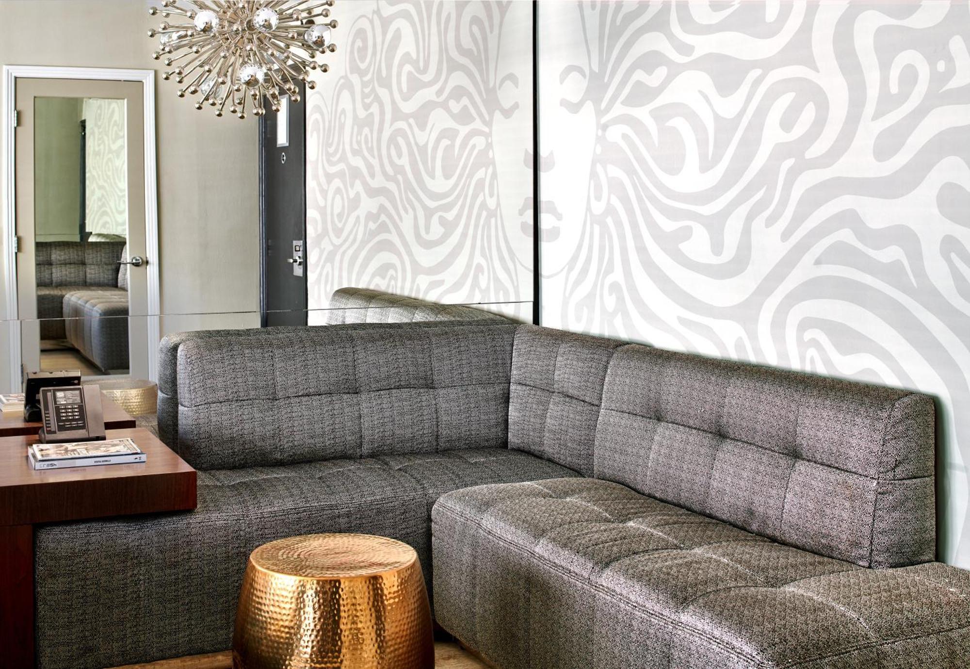 Hotel Ziggy Angeles 4*