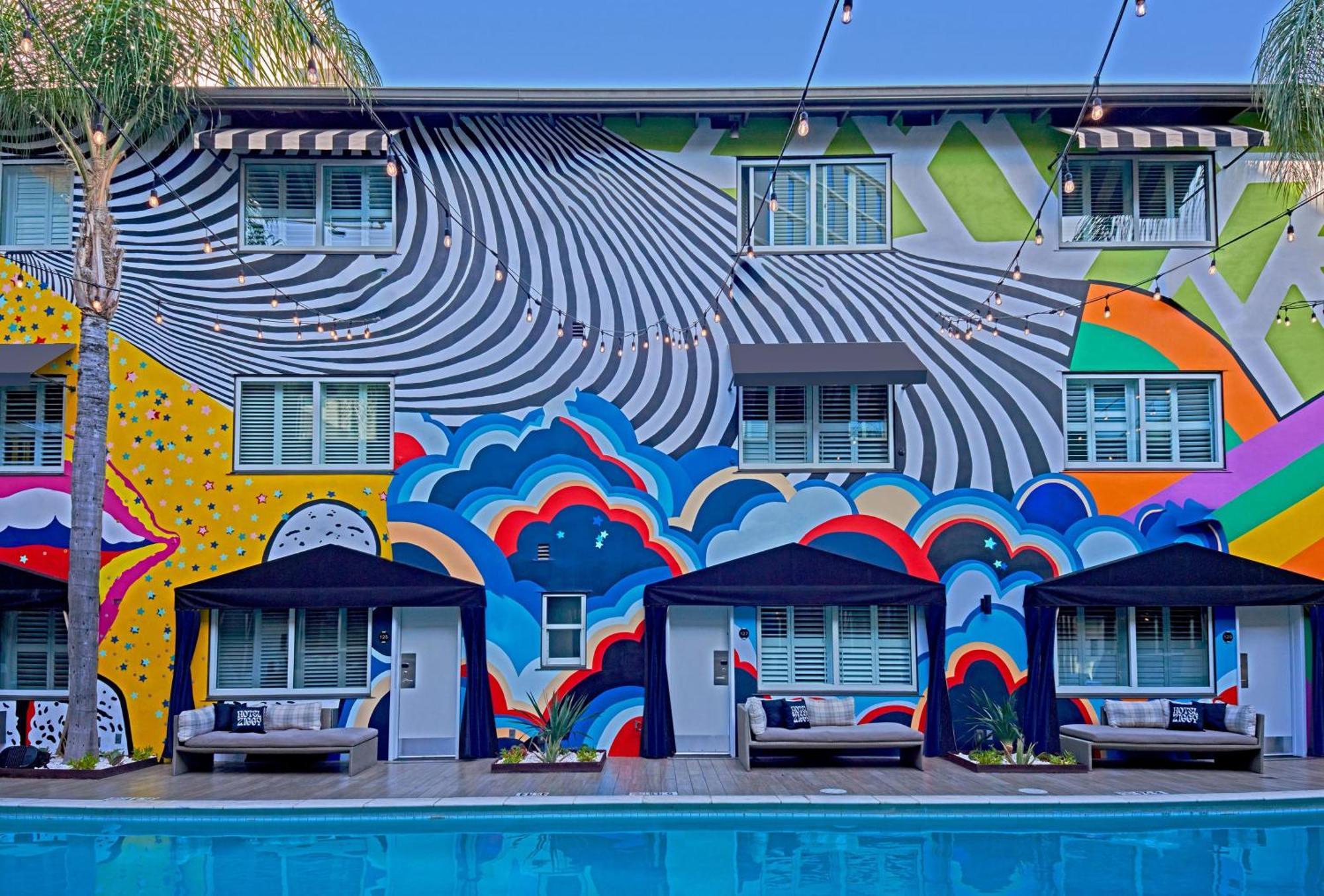 Ziggy Angeles West Hollywood